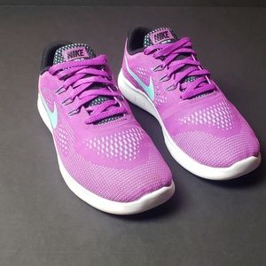 Nike Free Run Sneakers